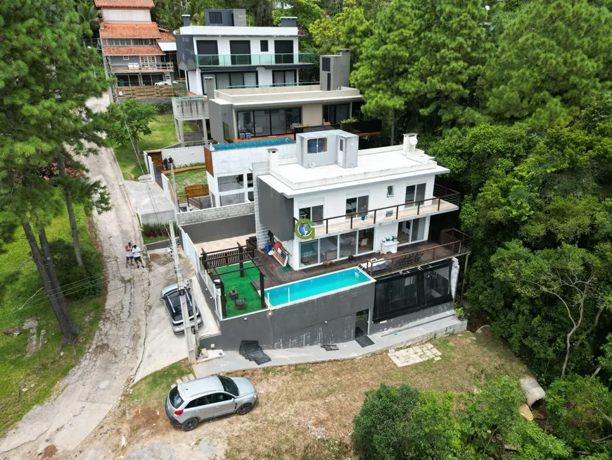 Foto 1 de Casa à venda, 260m² em Praia da Silveira, Garopaba