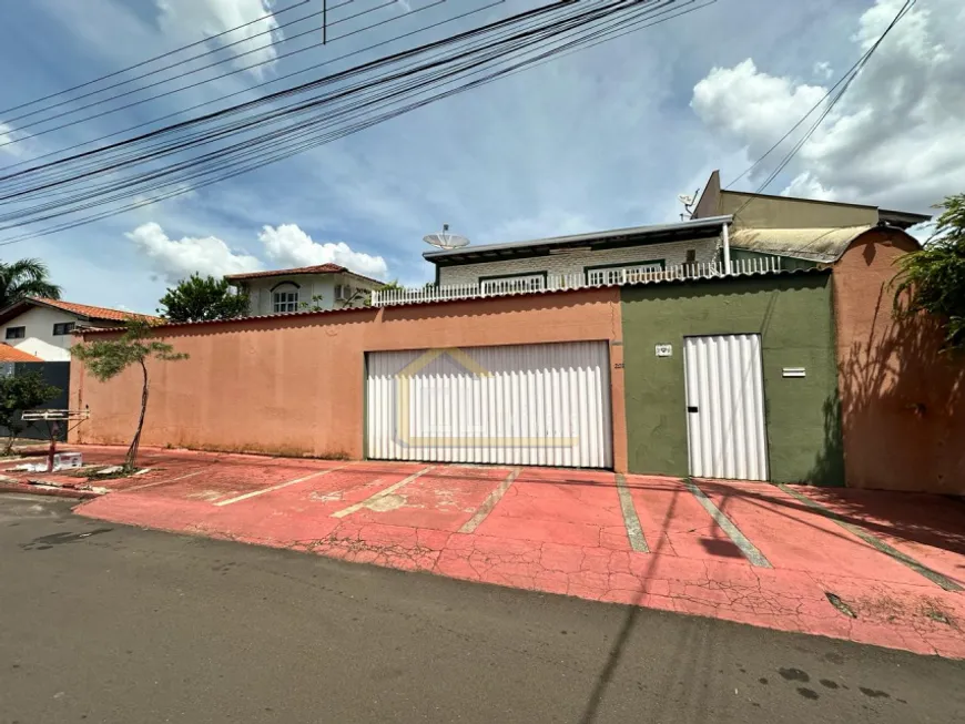 Foto 1 de Casa com 3 Quartos à venda, 200m² em Lindoia, Londrina