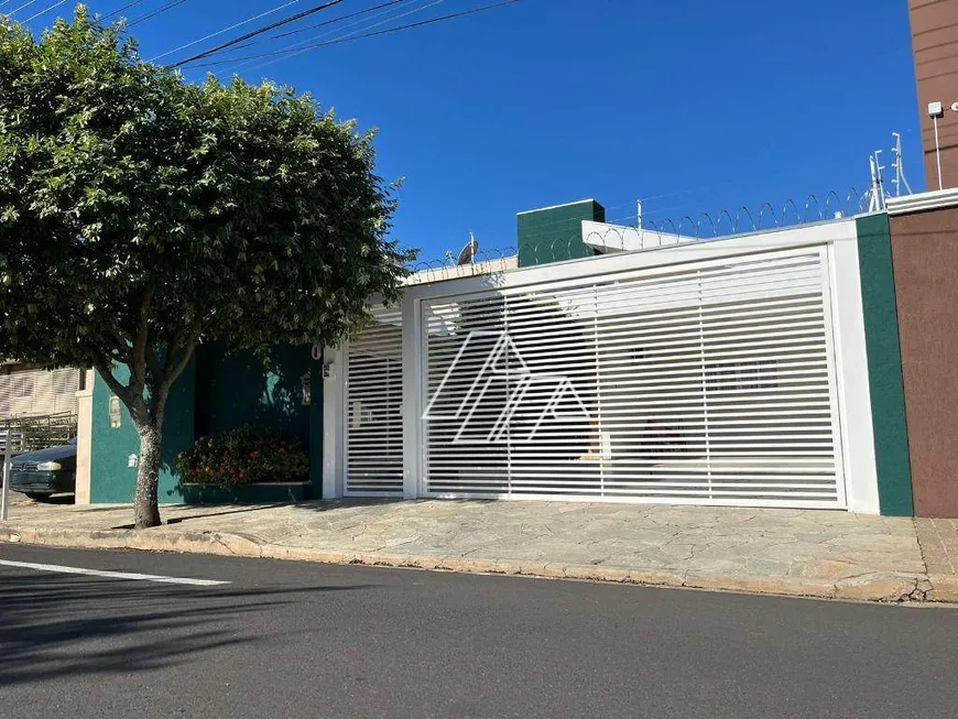 Foto 1 de Casa com 3 Quartos à venda, 323m² em Jardim Maria Izabel, Marília