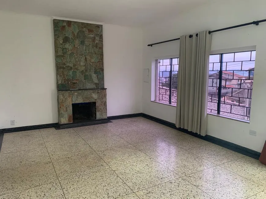 Foto 1 de Casa com 3 Quartos à venda, 154m² em Centro Alto, Ribeirão Pires