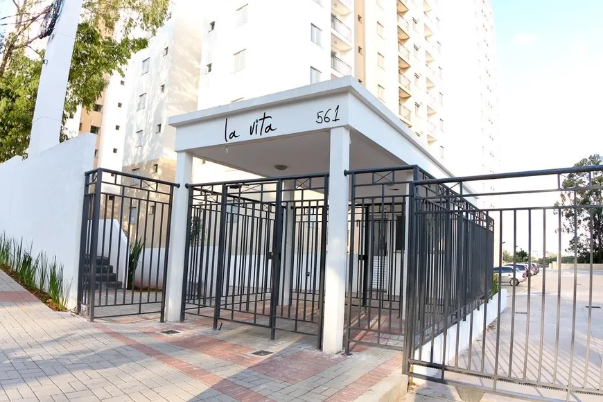 Foto 1 de Apartamento com 2 Quartos à venda, 52m² em Vila Liviero, São Paulo