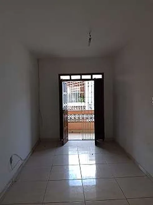 Foto 1 de Casa com 2 Quartos à venda, 60m² em Iapi, Salvador