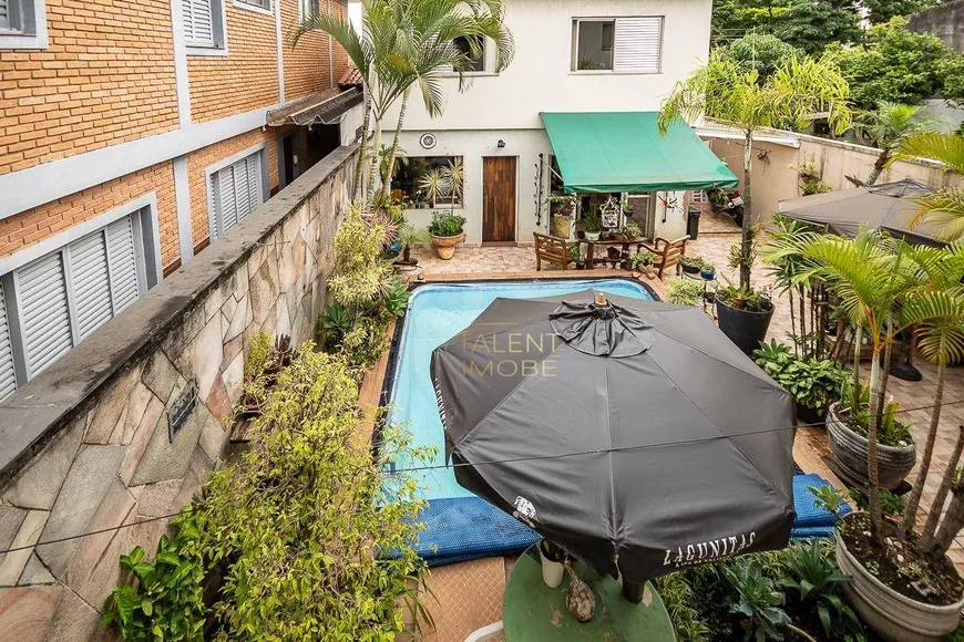Foto 1 de Casa com 3 Quartos à venda, 267m² em Bosque da Saúde, São Paulo