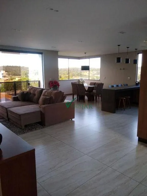 Foto 1 de Casa de Condomínio com 3 Quartos à venda, 285m² em Condominio Estancia dos Lagos, Santa Luzia