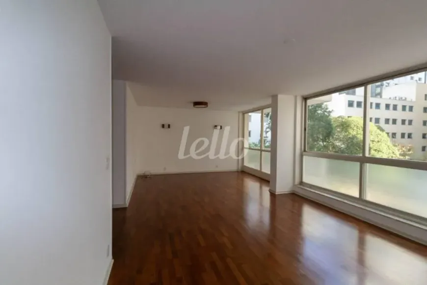 Foto 1 de Apartamento com 3 Quartos para alugar, 190m² em Consolação, São Paulo