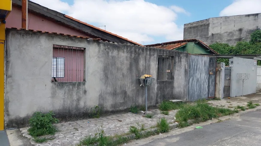 Foto 1 de Casa com 3 Quartos à venda, 115m² em Vila Ercília, Itaquaquecetuba