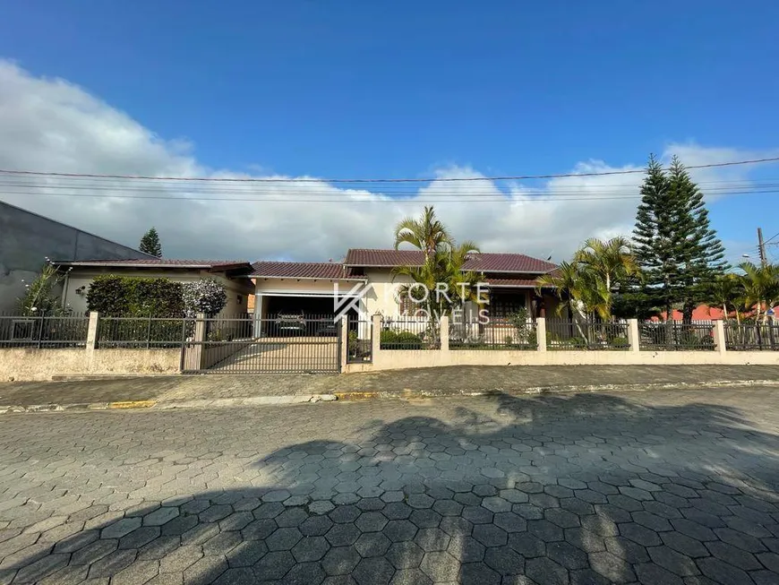 Foto 1 de Casa com 3 Quartos à venda, 219m² em Laranjeiras, Rio do Sul