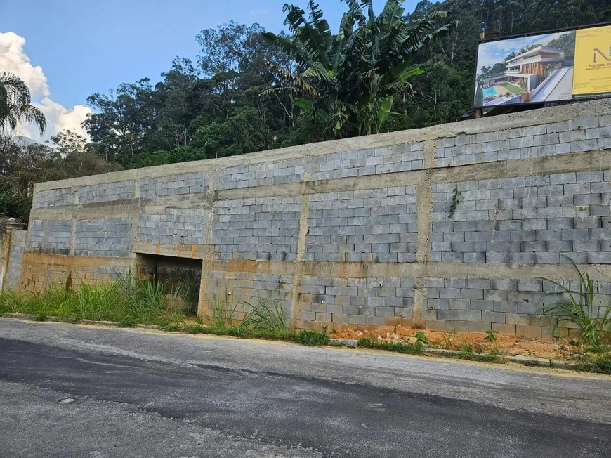 Foto 1 de Lote/Terreno à venda, 10m² em Retiro, Petrópolis