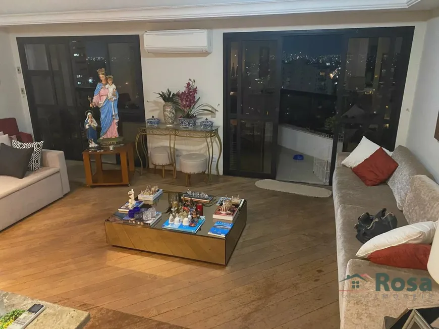 Foto 1 de Apartamento com 4 Quartos à venda, 234m² em Goiabeiras, Cuiabá