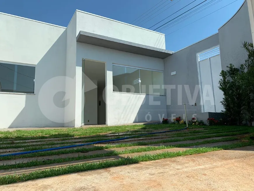 Foto 1 de Casa com 2 Quartos à venda, 68m² em Shopping Park, Uberlândia