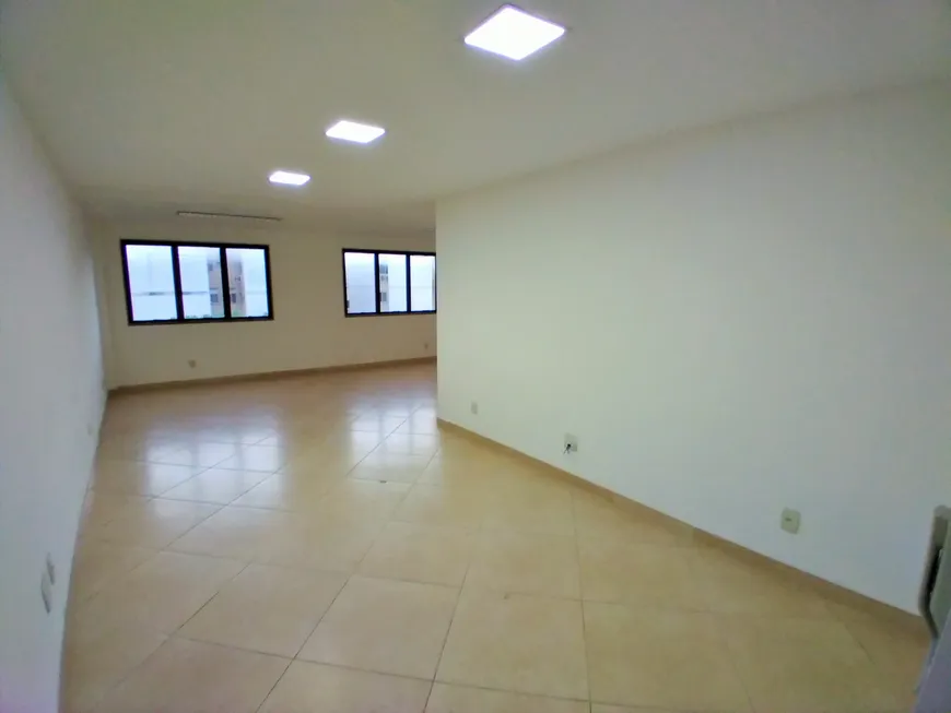 Foto 1 de Consultório para alugar, 48m² em Recreio Dos Bandeirantes, Rio de Janeiro