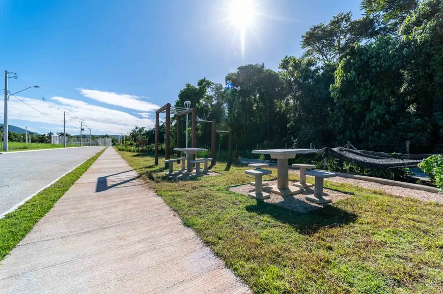 Foto 1 de Lote/Terreno à venda, 200m² em Forquilhas, São José