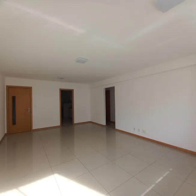 Foto 1 de Apartamento com 3 Quartos à venda, 123m² em Pituba, Salvador