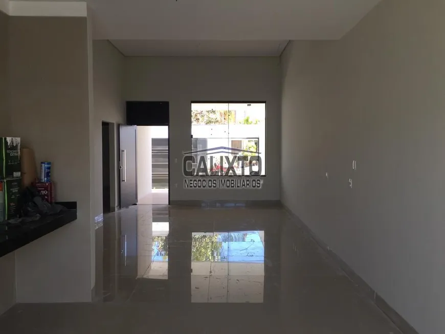 Foto 1 de Casa com 3 Quartos à venda, 140m² em Cidade Jardim, Uberlândia