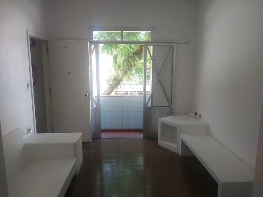 Foto 1 de Apartamento com 2 Quartos à venda, 60m² em Embaré, Santos