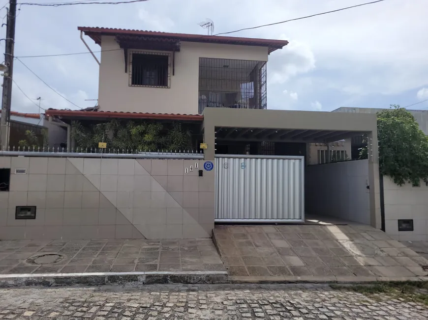 Foto 1 de Sobrado com 3 Quartos à venda, 220m² em Cuiá, João Pessoa