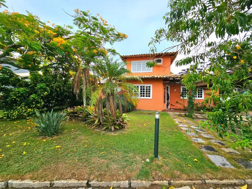 Foto 1 de Casa de Condomínio com 4 Quartos à venda, 150m² em Manguinhos, Armação dos Búzios