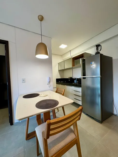 Foto 1 de Apartamento com 1 Quarto para alugar, 40m² em Ponta Verde, Maceió