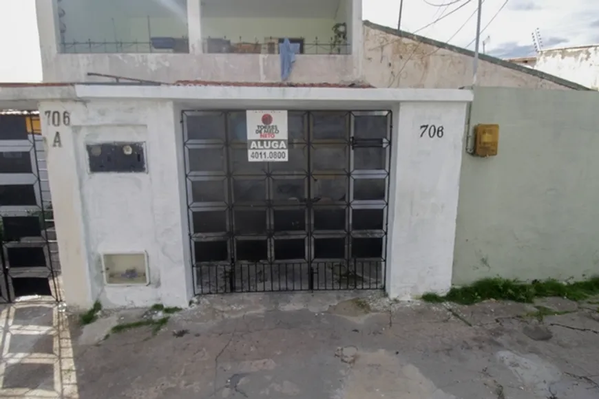 Foto 1 de Casa com 2 Quartos para alugar, 90m² em Henrique Jorge, Fortaleza