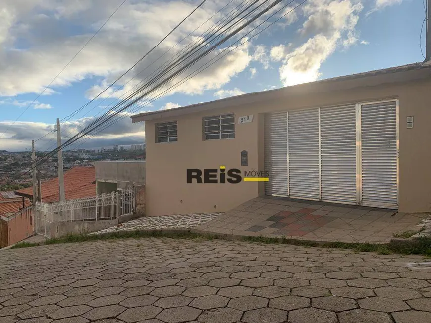 Foto 1 de Casa com 2 Quartos à venda, 218m² em Vila Assis, Sorocaba