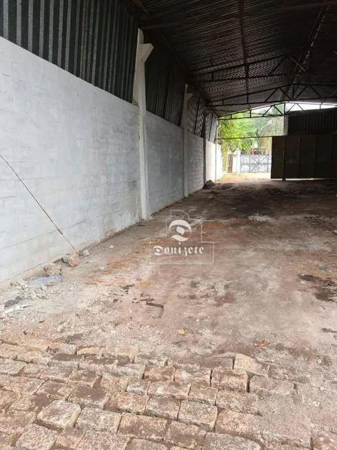 Foto 1 de Galpão/Depósito/Armazém à venda, 264m² em Campestre, Santo André