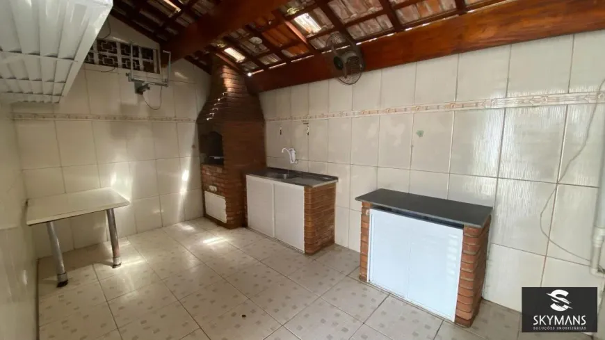 Foto 1 de Casa com 2 Quartos à venda, 125m² em Maracanã, Praia Grande