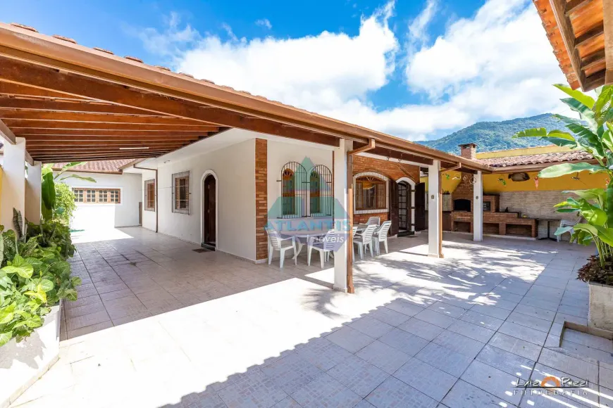 Foto 1 de Casa com 4 Quartos à venda, 204m² em Lagoinha, Ubatuba