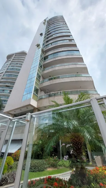 Foto 1 de Apartamento com 4 Quartos à venda, 160m² em Centro, Campos dos Goytacazes