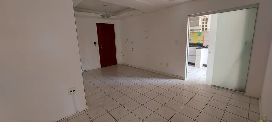 Foto 1 de Apartamento com 3 Quartos à venda, 74m² em Nossa Senhora do Rosário, São José