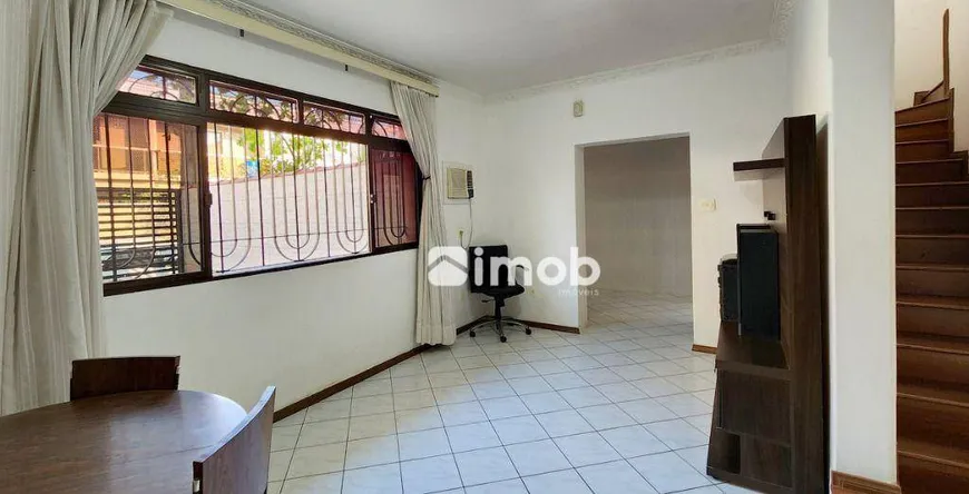 Foto 1 de Sobrado com 3 Quartos à venda, 100m² em Ponta da Praia, Santos