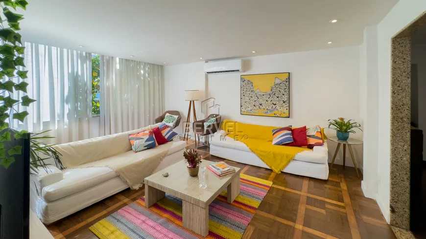 Foto 1 de Apartamento com 3 Quartos à venda, 110m² em Ipanema, Rio de Janeiro