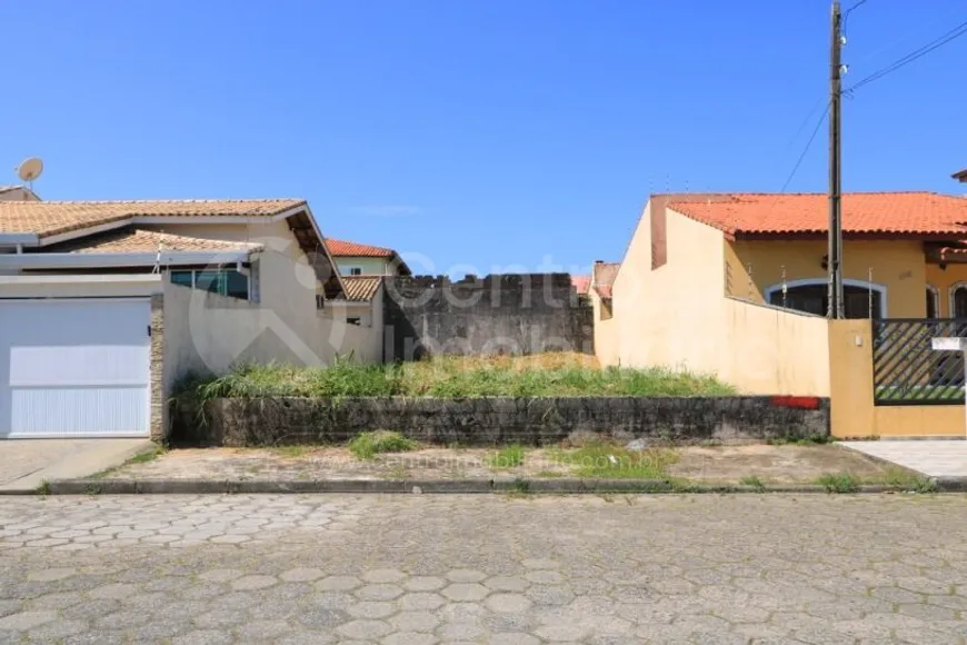 Foto 1 de Lote/Terreno à venda, 240m² em Jardim Três Marias, Peruíbe