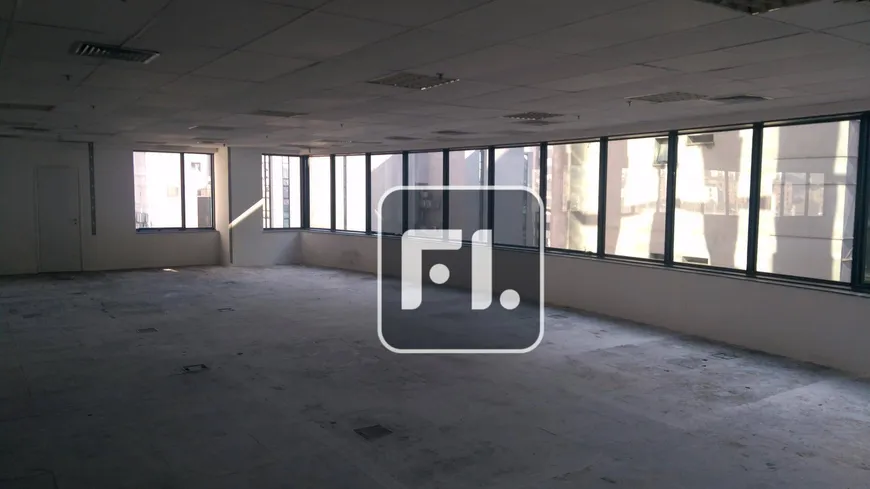 Foto 1 de Sala Comercial para alugar, 235m² em Vila Olímpia, São Paulo