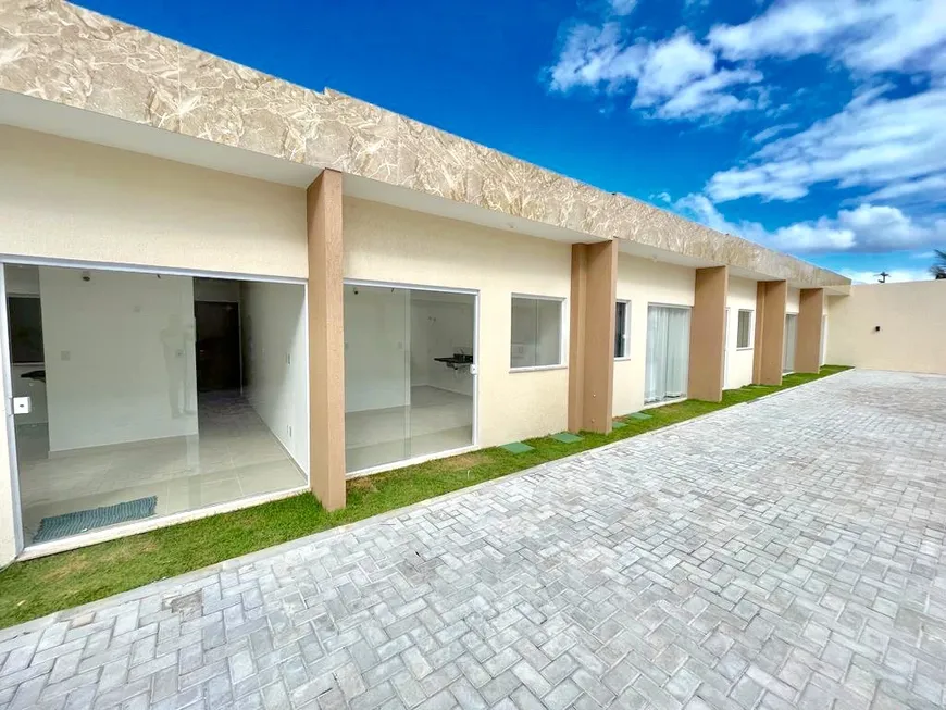 Foto 1 de Casa com 2 Quartos à venda, 45m² em Buraquinho, Lauro de Freitas