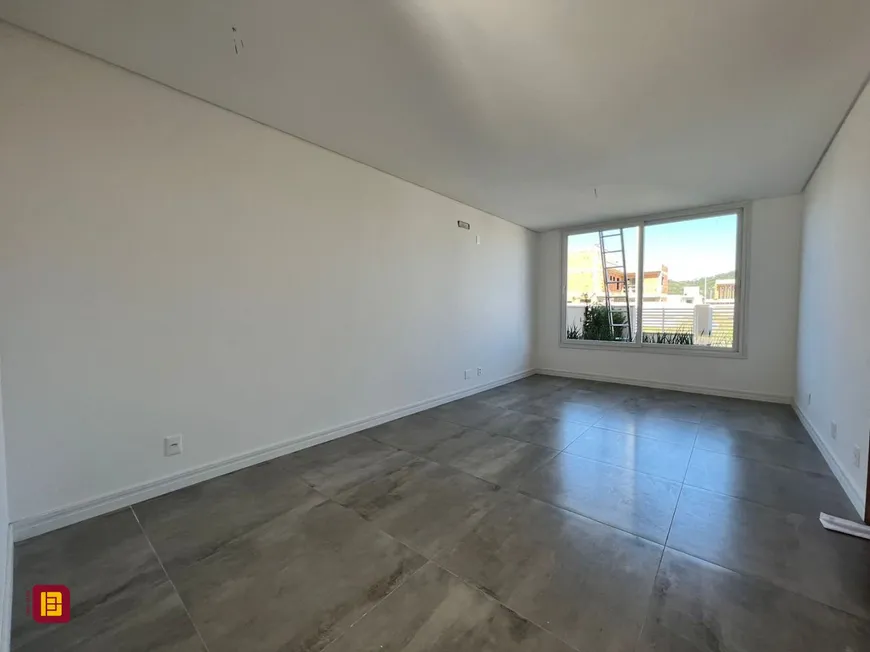 Foto 1 de Casa com 3 Quartos à venda, 172m² em Rio Tavares, Florianópolis