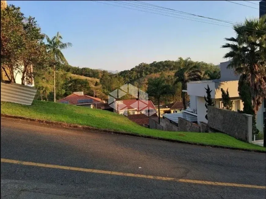 Foto 1 de Lote/Terreno à venda, 324m² em Amizade, Jaraguá do Sul