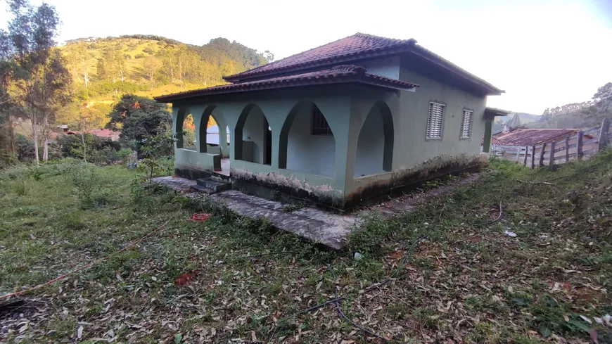 Foto 1 de Fazenda/Sítio com 2 Quartos à venda, 30000m² em Centro, Marmelópolis