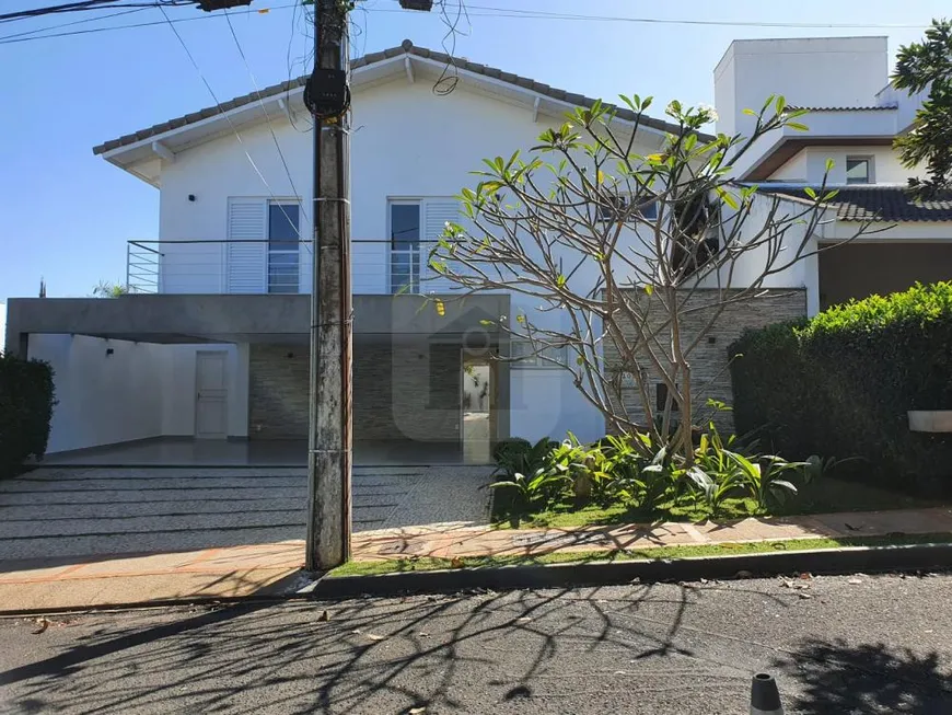 Foto 1 de Casa de Condomínio com 3 Quartos à venda, 300m² em Gávea Hill, Uberlândia