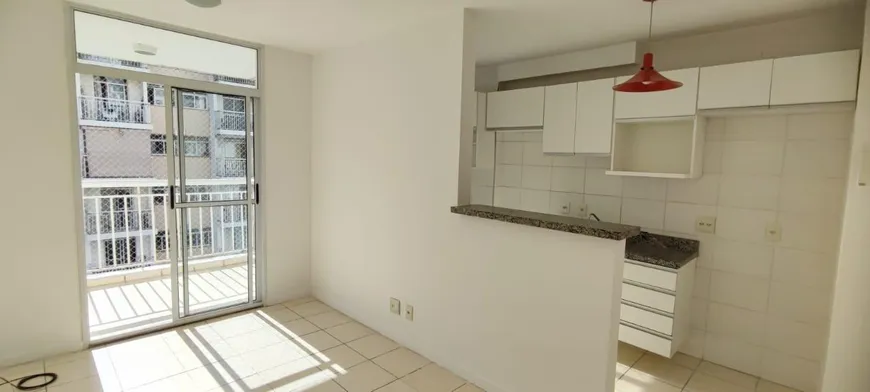 Foto 1 de Apartamento com 2 Quartos à venda, 60m² em Anil, Rio de Janeiro