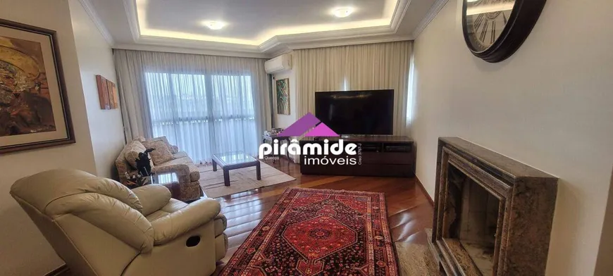 Foto 1 de Apartamento com 4 Quartos para alugar, 200m² em Vila Ema, São José dos Campos