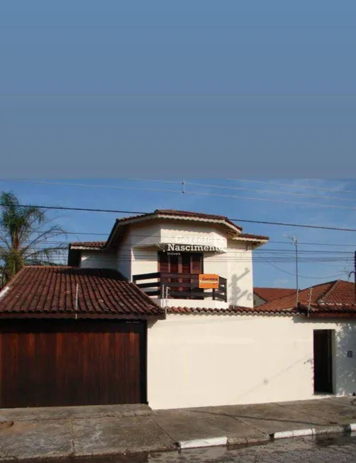 Foto 1 de Casa com 3 Quartos à venda, 240m² em Jardim Santa Maria, Jacareí