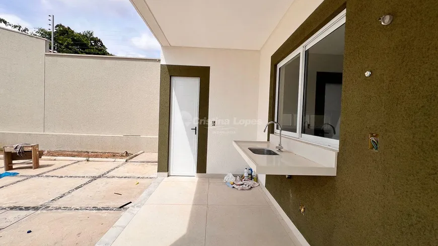 Foto 1 de Casa com 4 Quartos à venda, 234m² em Uruguai, Teresina