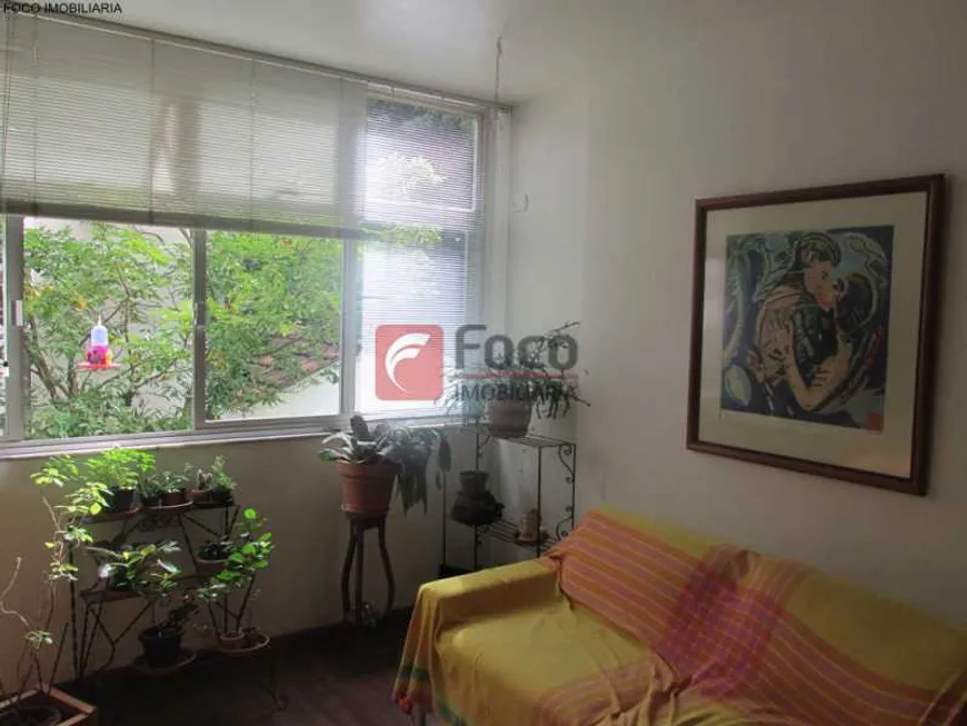 Foto 1 de Apartamento com 3 Quartos à venda, 90m² em Lagoa, Rio de Janeiro