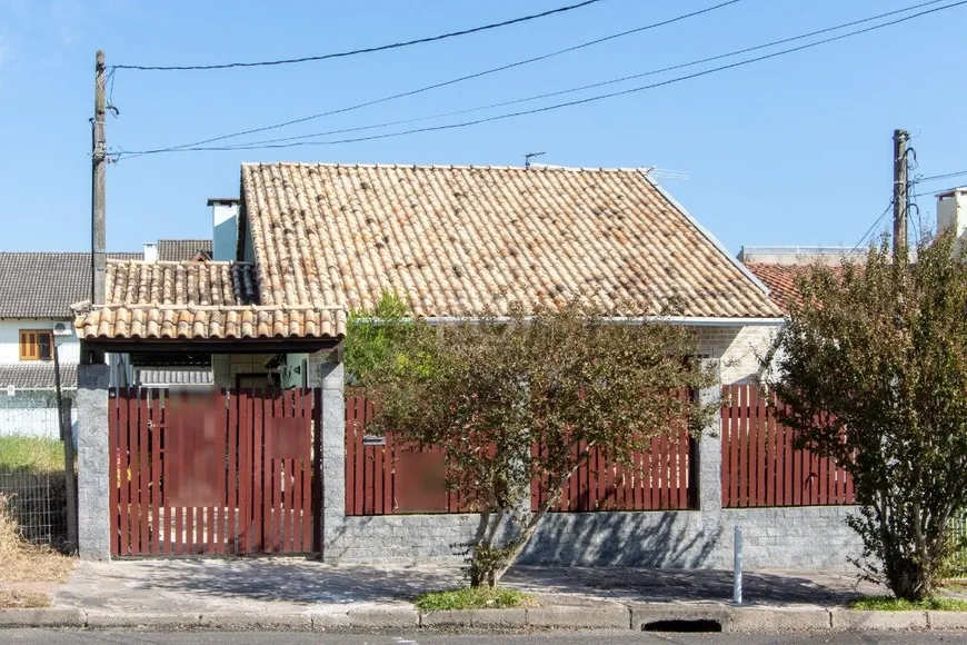Foto 1 de Casa com 3 Quartos à venda, 112m² em Espiríto Santo, Porto Alegre