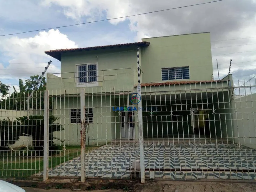 Foto 1 de Sobrado com 3 Quartos à venda, 230m² em Altos do Coxipó, Cuiabá