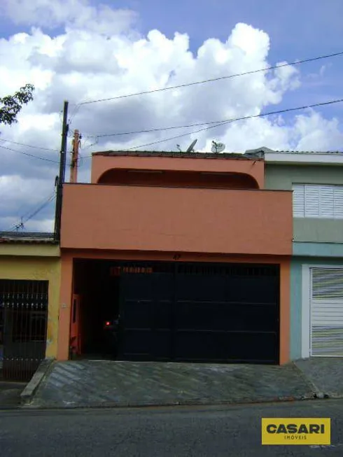 Foto 1 de Casa com 3 Quartos à venda, 176m² em Alves Dias, São Bernardo do Campo