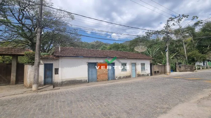 Foto 1 de Lote/Terreno à venda, 418m² em Venda Nova, Teresópolis