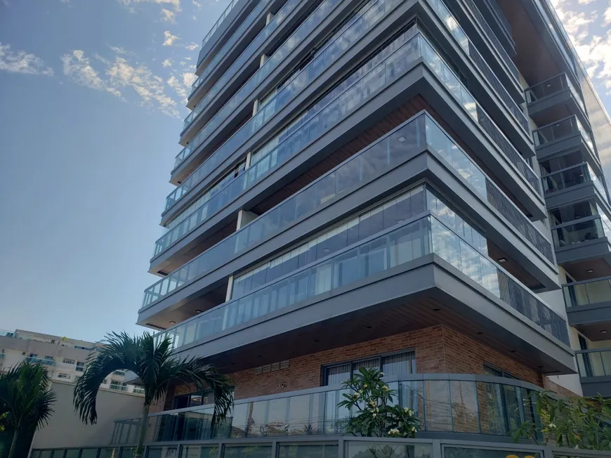 Foto 1 de Apartamento com 4 Quartos à venda, 134m² em Charitas, Niterói