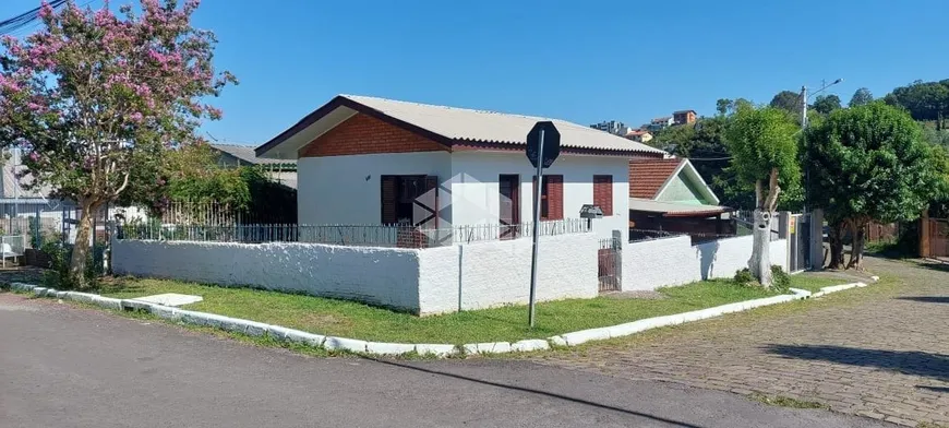 Foto 1 de Casa com 2 Quartos à venda, 42m² em Santa Catarina, Caxias do Sul