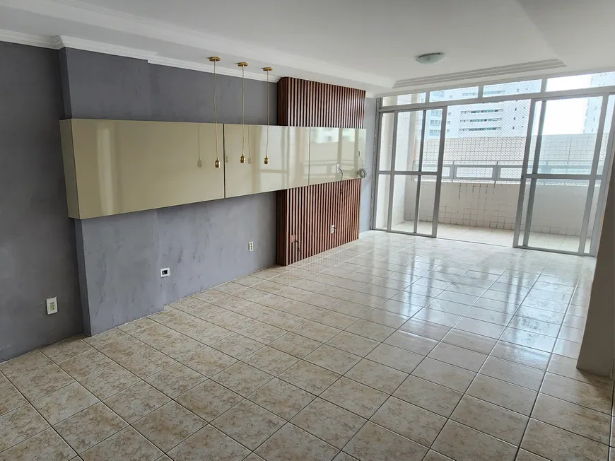 Foto 1 de Apartamento com 3 Quartos para venda ou aluguel, 116m² em Boa Viagem, Recife